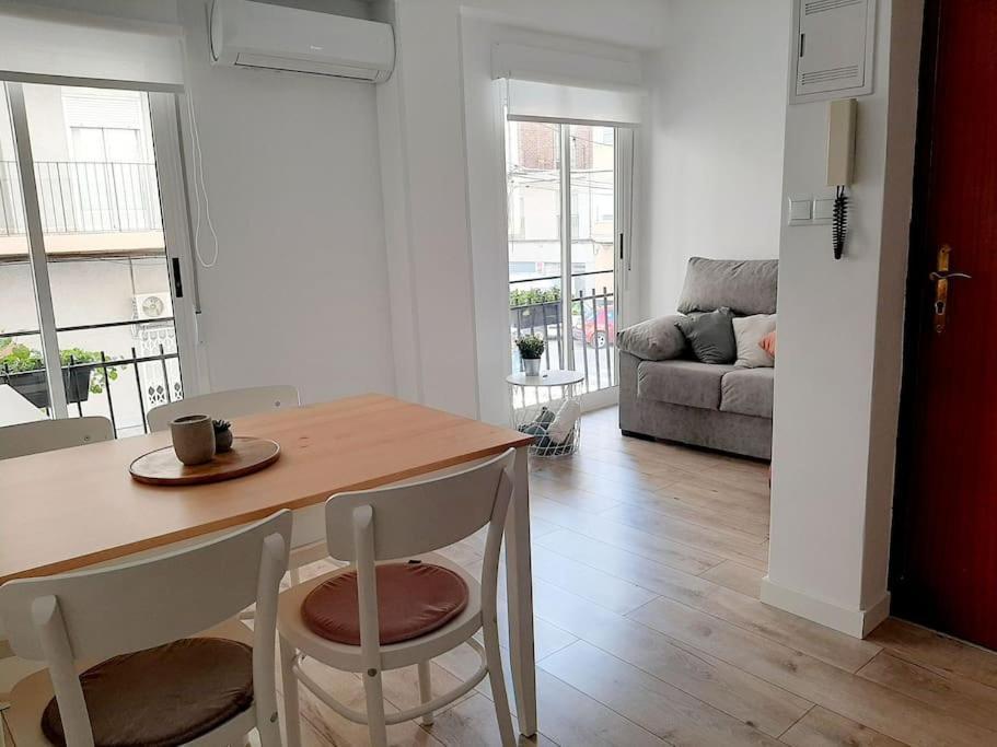 Confortable Apartamento En Elche Kültér fotó